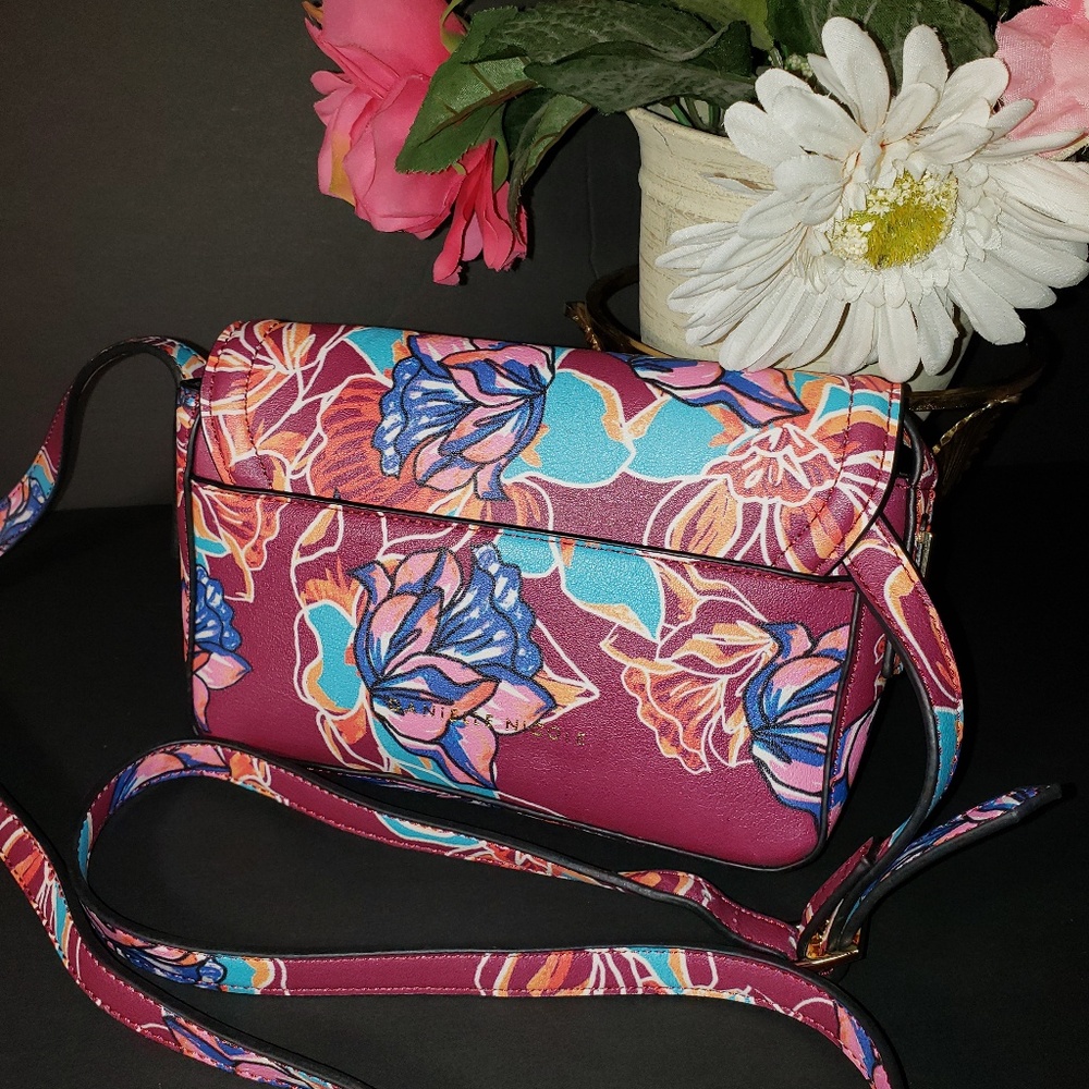 Nwot Danielle Nicole Floral Crossbody - image 2